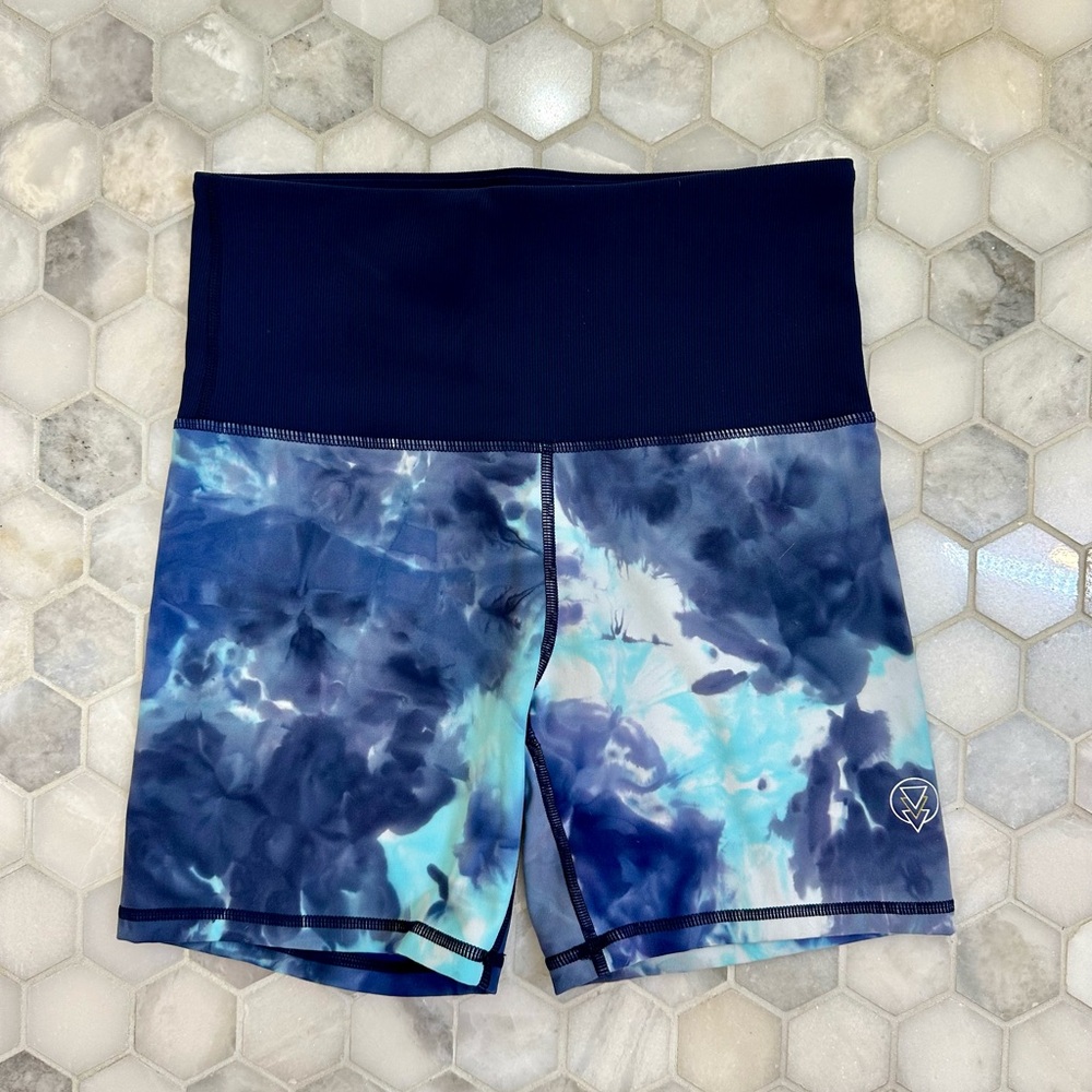 Viicaya Nebula Shorts size small